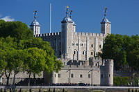 Tower of London Entrance Ticket Including Crown Jewels and Beefeater Tour
